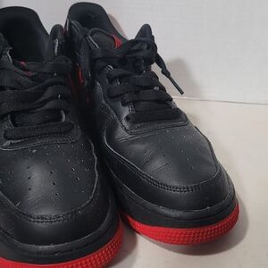 Nike Men's Black Sneakers with Red Outsole